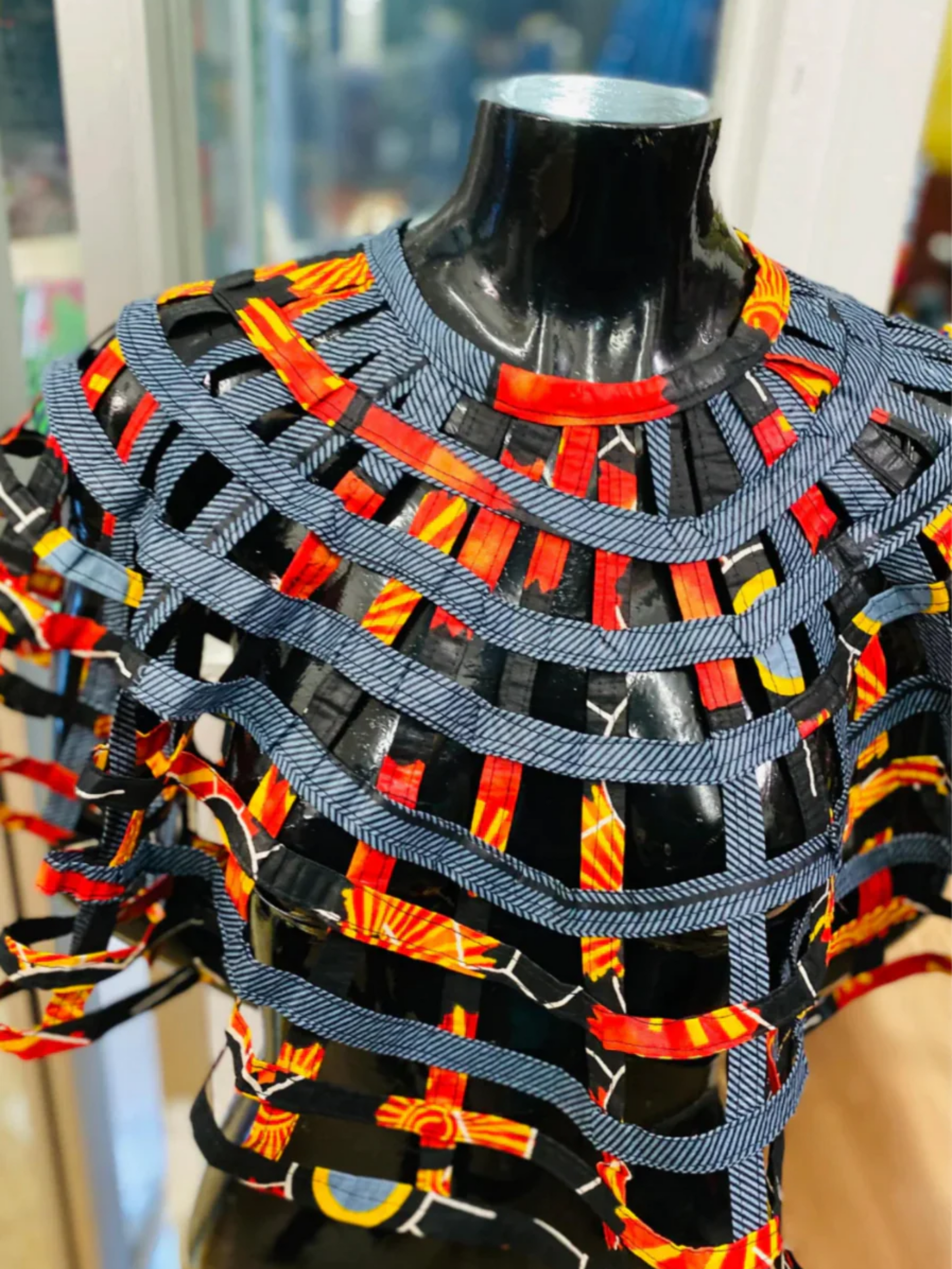 Esse Neck Piece