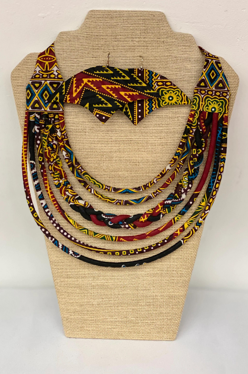 Dashie Necklace Set